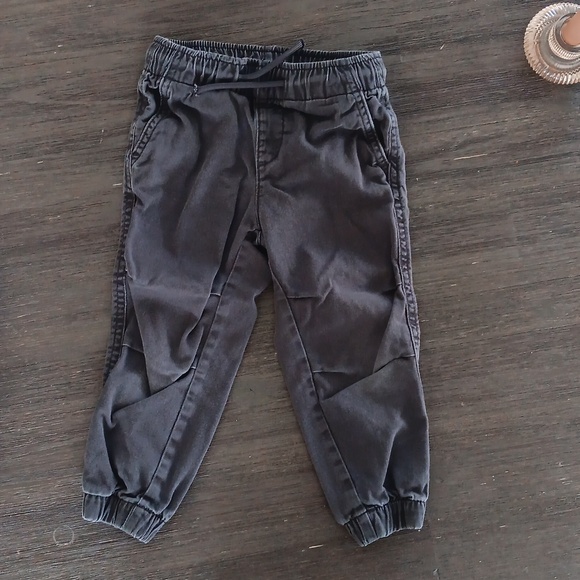 2T Jogger Pants - 2 pairs - Picture 3 of 6